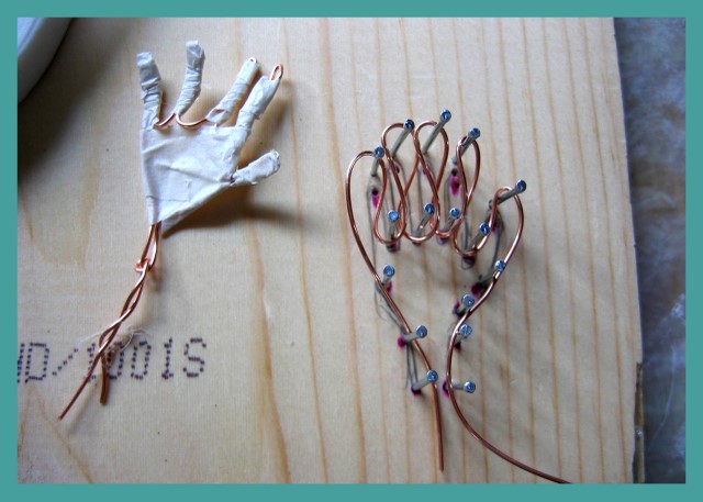 Wire hands